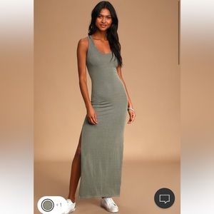 NWT Lulus Maxi Dress Size Small